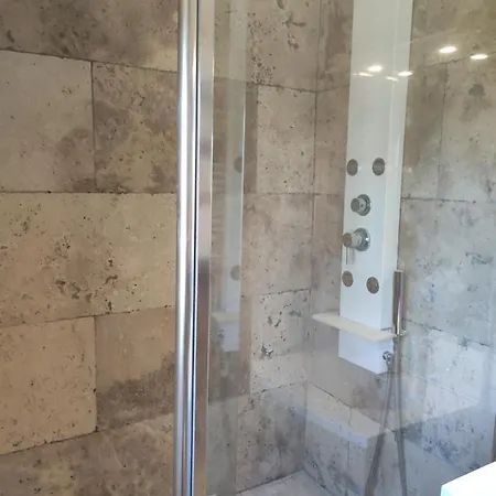 Joli Au Calme Apartament